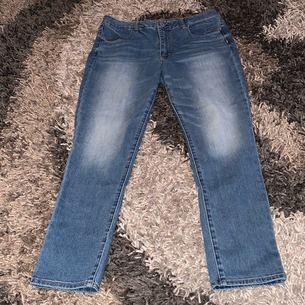 American Eagle Super Stretch Size 14 Short good cond inseam 27 1/2